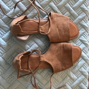 Universal Thread sandals